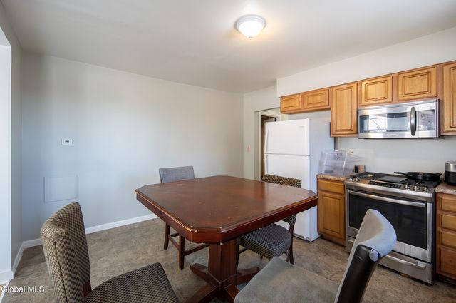 61 Tyler Street, Troy, NY 12180