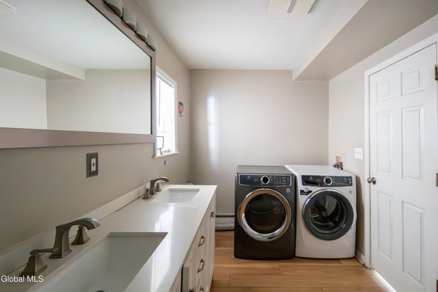 61 Tyler Street, Troy, NY 12180