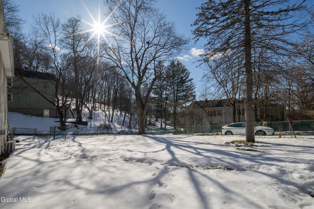 61 Tyler Street, Troy, NY 12180