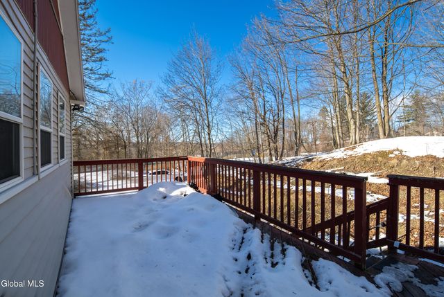 61 Tyler Street, Troy, NY 12180