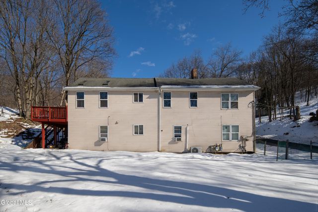 61 Tyler Street, Troy, NY 12180