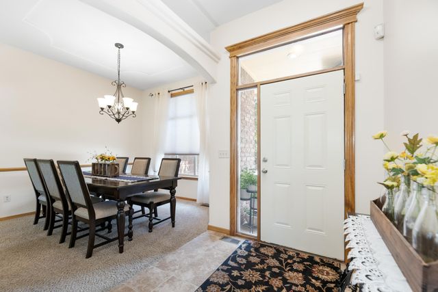 2321 S Cranbrook St, Wichita, KS 67207