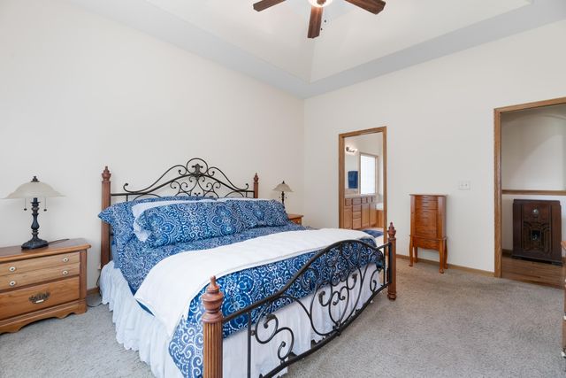 2321 S Cranbrook St, Wichita, KS 67207