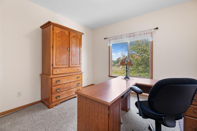 2321 S Cranbrook St, Wichita, KS 67207