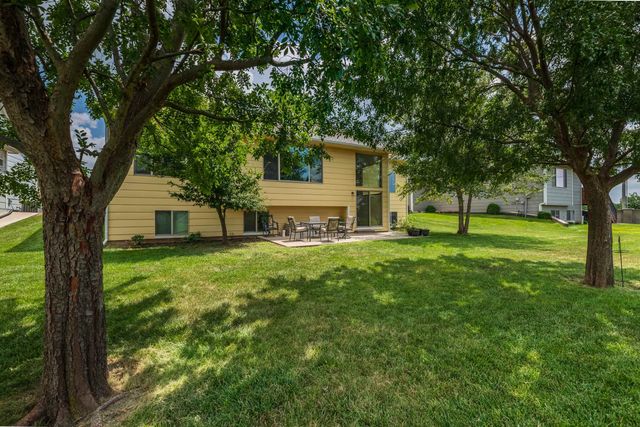 2321 S Cranbrook St, Wichita, KS 67207