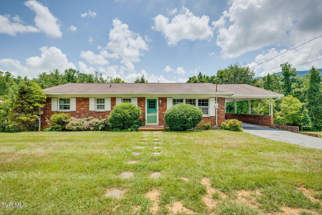 177 Ridgeland Drive, Johnson City, TN 37601
