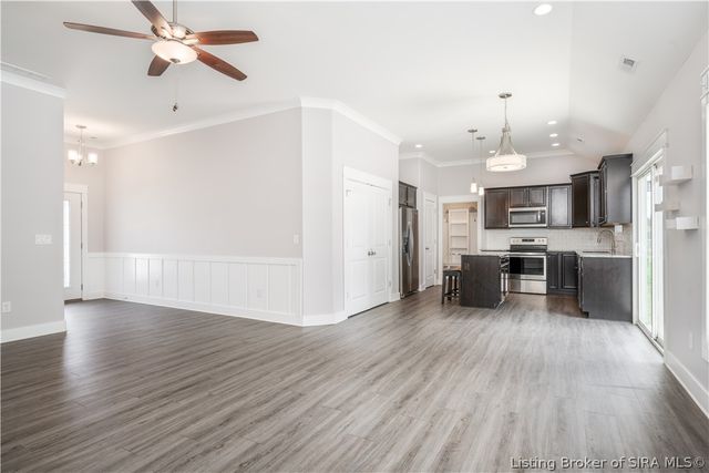 1041 Villas Court, Greenville, IN 47124