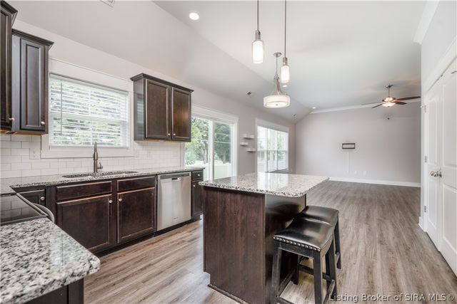 1041 Villas Court, Greenville, IN 47124