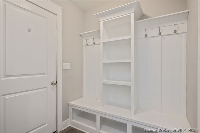 1041 Villas Court, Greenville, IN 47124