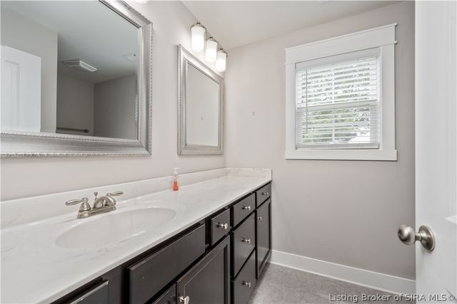 1041 Villas Court, Greenville, IN 47124