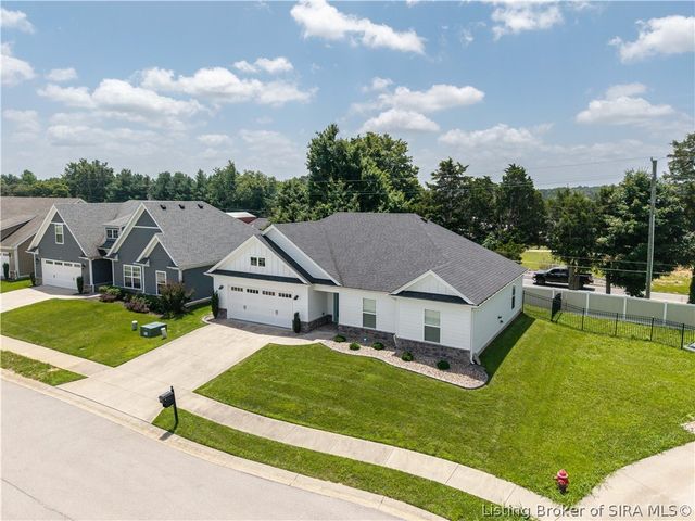 1041 Villas Court, Greenville, IN 47124