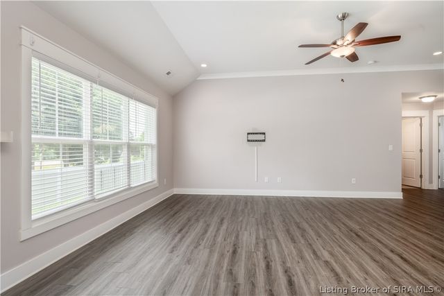 1041 Villas Court, Greenville, IN 47124