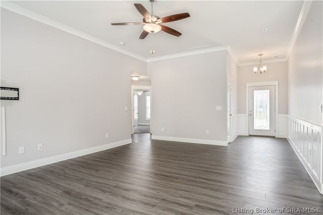 1041 Villas Court, Greenville, IN 47124