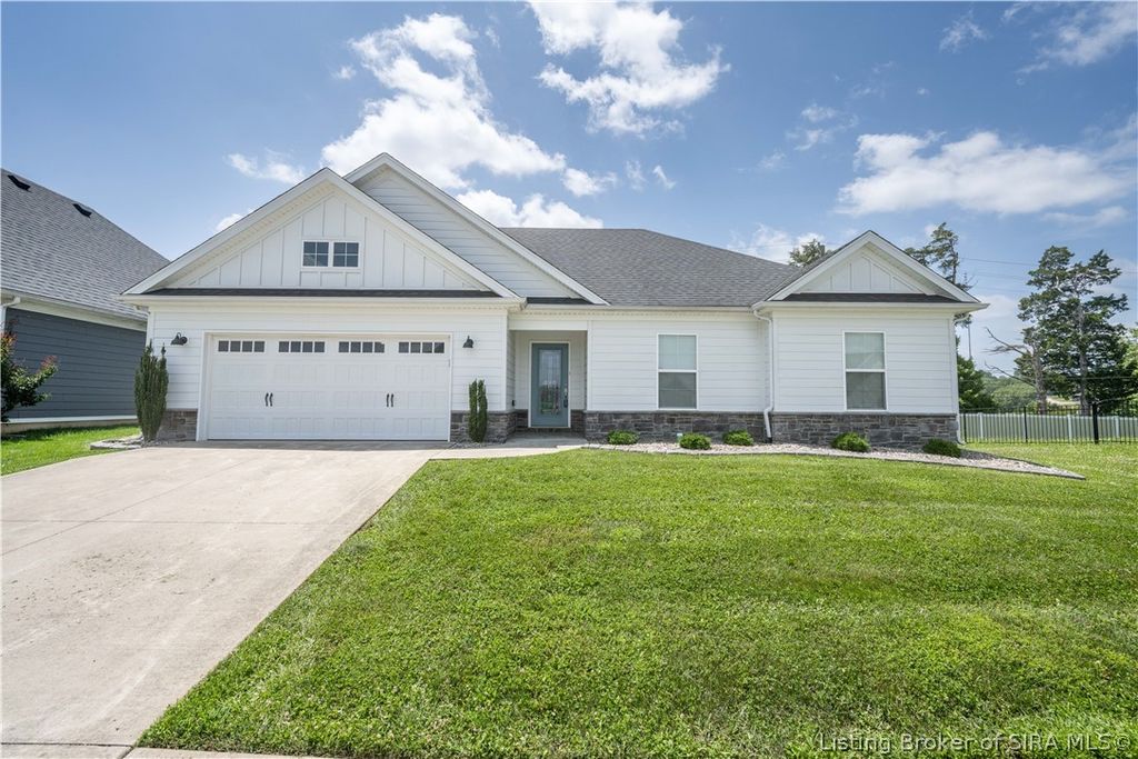 1041 Villas Court, Greenville, IN 47124