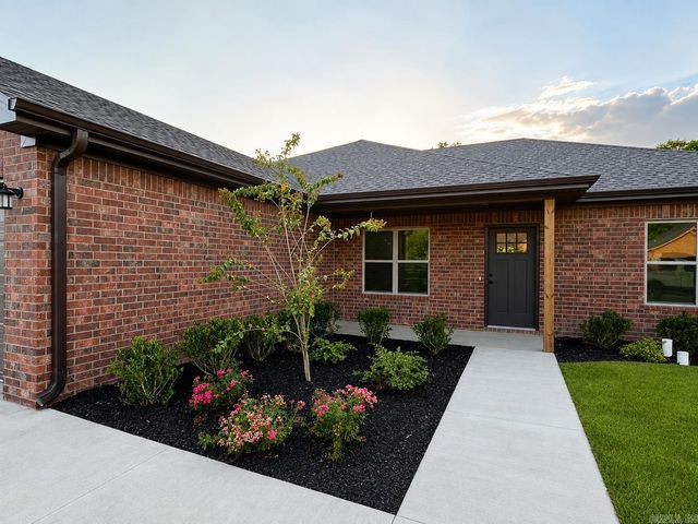 5412 Lotus St., Jonesboro, AR 72404