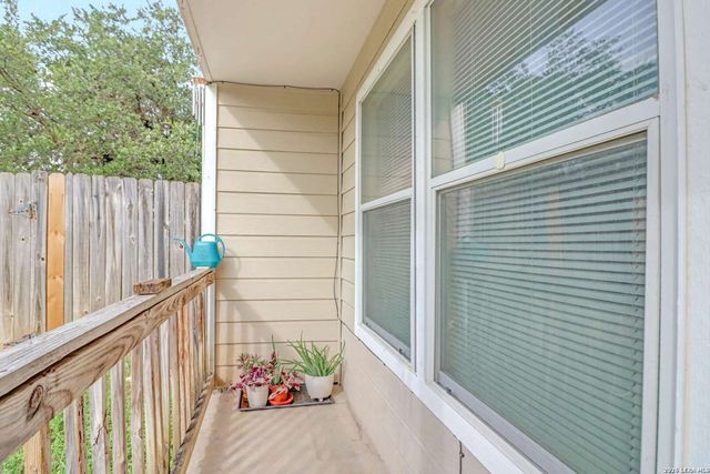 8036 Maverick Climb, San Antonio, TX 78250