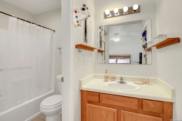 8036 Maverick Climb, San Antonio, TX 78250