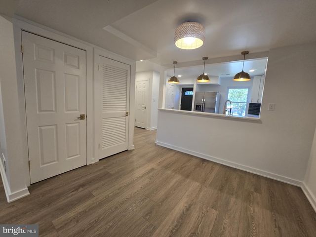 8760 STONERIDGE DR, Manassas, VA 20111