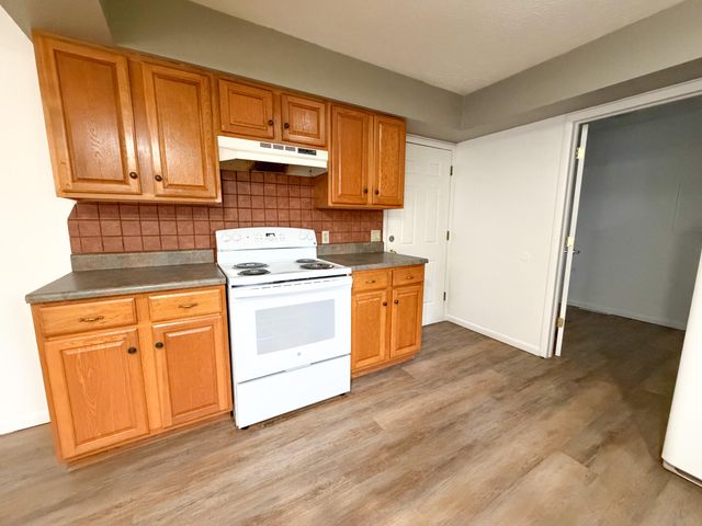 4525 S Farm Road 137, Springfield, MO 65810