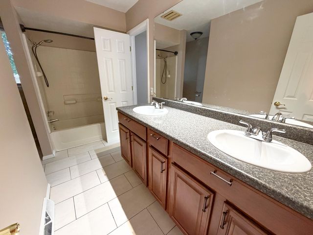4525 S Farm Road 137, Springfield, MO 65810