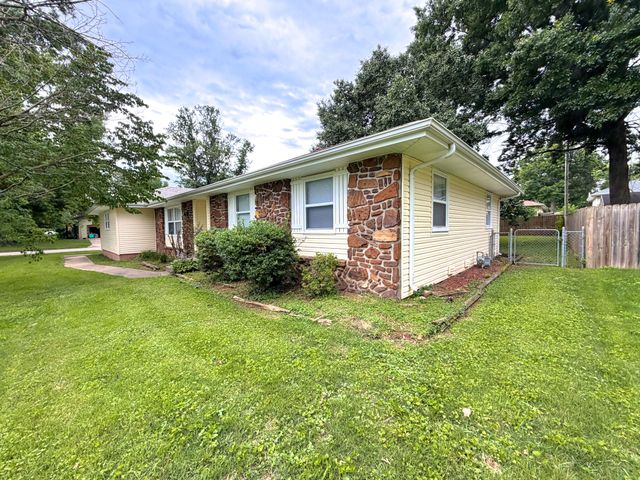 4525 S Farm Road 137, Springfield, MO 65810