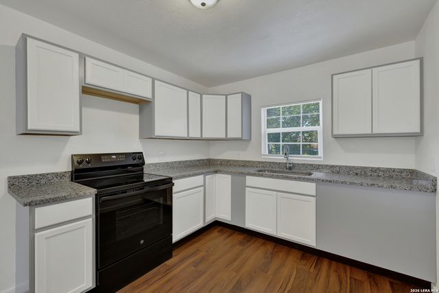 1054 Morelos, Seguin, TX 78155