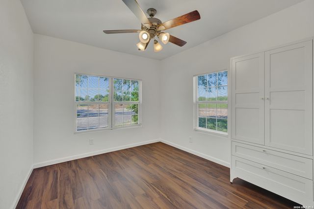 1054 Morelos, Seguin, TX 78155