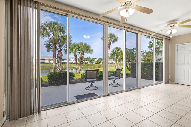 404 LAUREL LAKE DRIVE 105, Venice, FL 34292