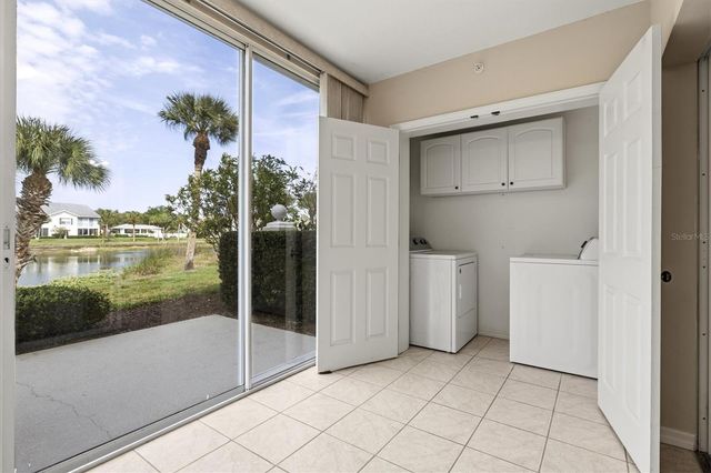 404 LAUREL LAKE DRIVE 105, Venice, FL 34292