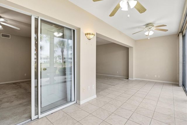 404 LAUREL LAKE DRIVE 105, Venice, FL 34292