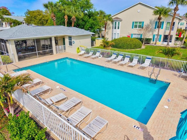 404 LAUREL LAKE DRIVE 105, Venice, FL 34292