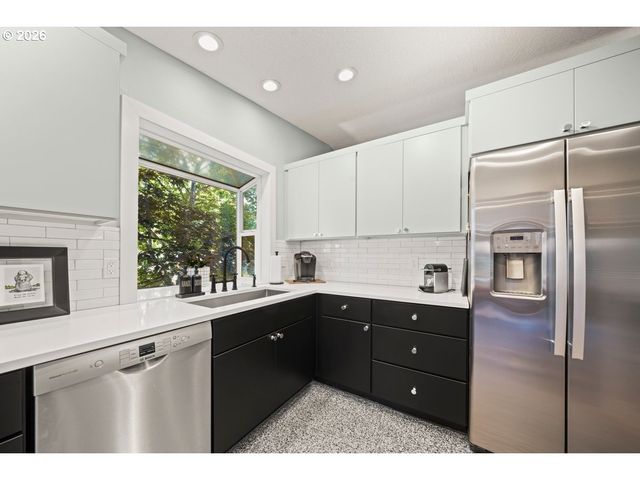 6125 Sw CHESTNUT Ave, Beaverton, OR 97005
