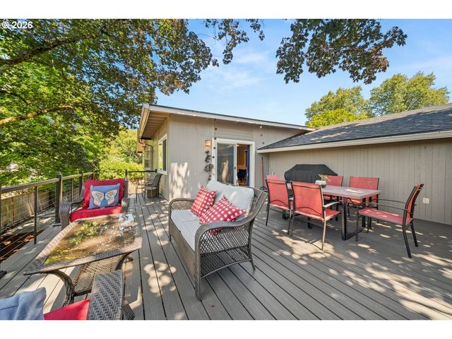 6125 Sw CHESTNUT Ave, Beaverton, OR 97005