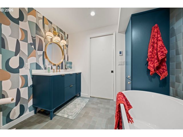 6125 Sw CHESTNUT Ave, Beaverton, OR 97005