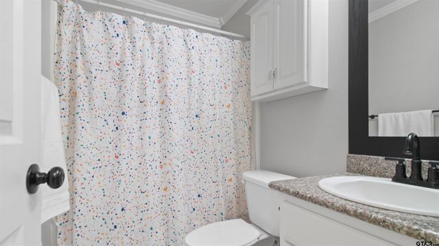 11582 County Road 35, Tyler, TX 75706