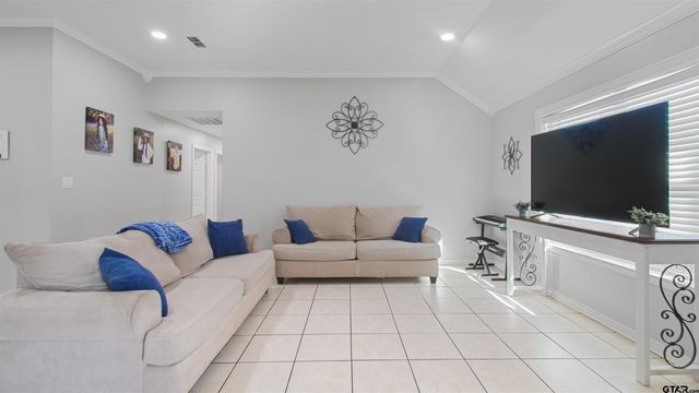 11582 County Road 35, Tyler, TX 75706