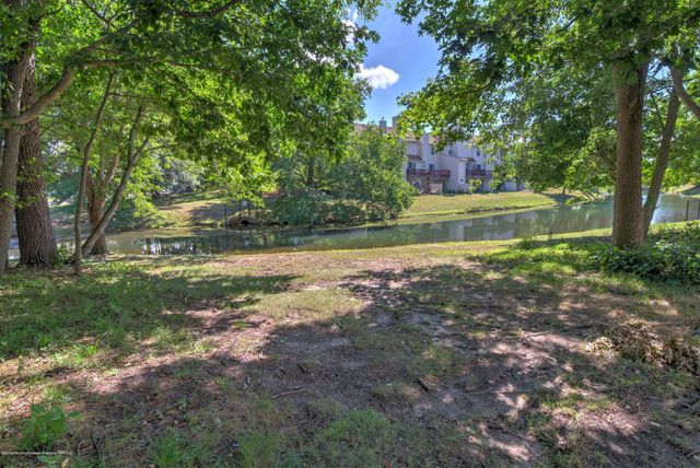 143 Tanglewood Place, Morganville, NJ 07751
