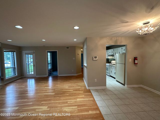 143 Tanglewood Place, Morganville, NJ 07751