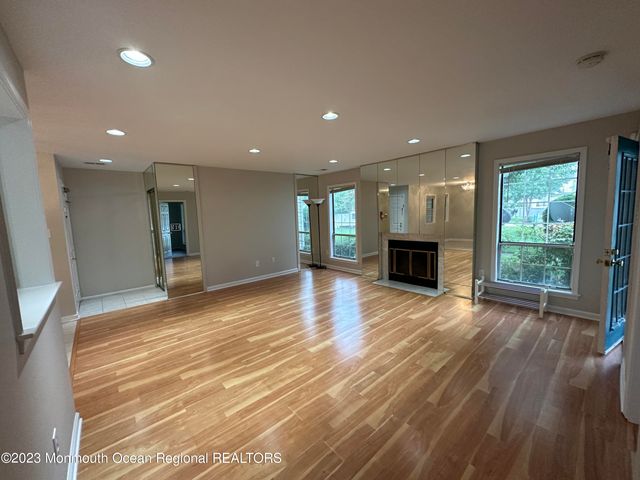 143 Tanglewood Place, Morganville, NJ 07751