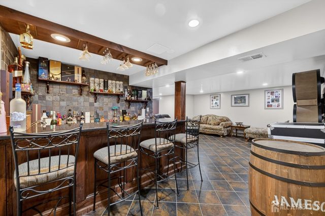 14 Sunnyside Drive, Carteret, NJ 07008