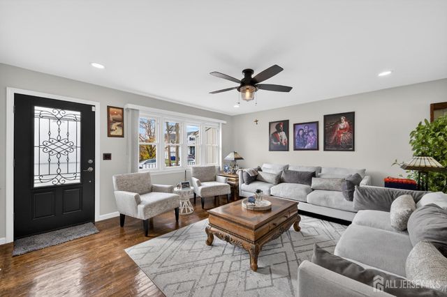 14 Sunnyside Drive, Carteret, NJ 07008