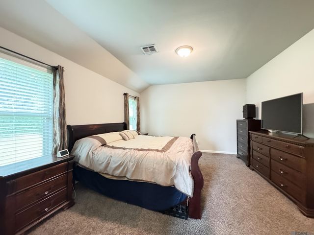 13295 Fowler Dr, Walker, LA 70785