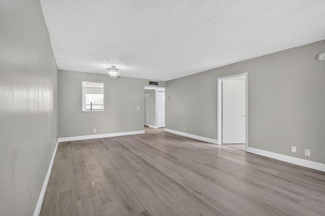 14527 Bonaire Boulevard 309, Delray Beach, FL 33446