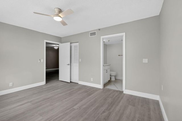 14527 Bonaire Boulevard 309, Delray Beach, FL 33446