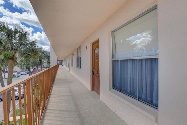 14527 Bonaire Boulevard 309, Delray Beach, FL 33446