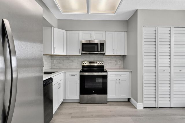 14527 Bonaire Boulevard 309, Delray Beach, FL 33446