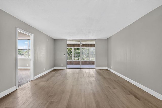 14527 Bonaire Boulevard 309, Delray Beach, FL 33446