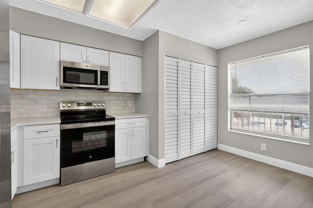 14527 Bonaire Boulevard 309, Delray Beach, FL 33446