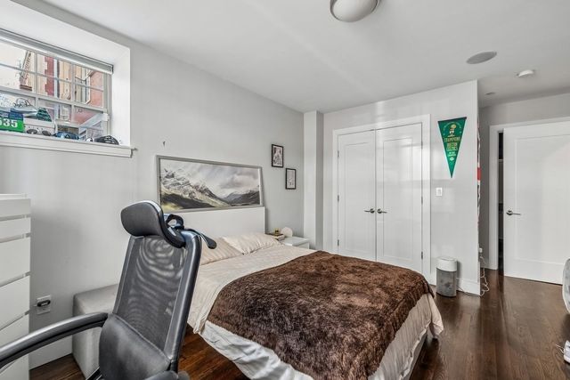 225 Dorchester Street 27, Boston, MA 02127
