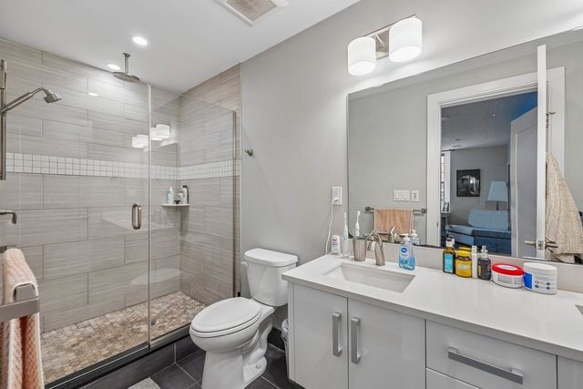 225 Dorchester Street 27, Boston, MA 02127